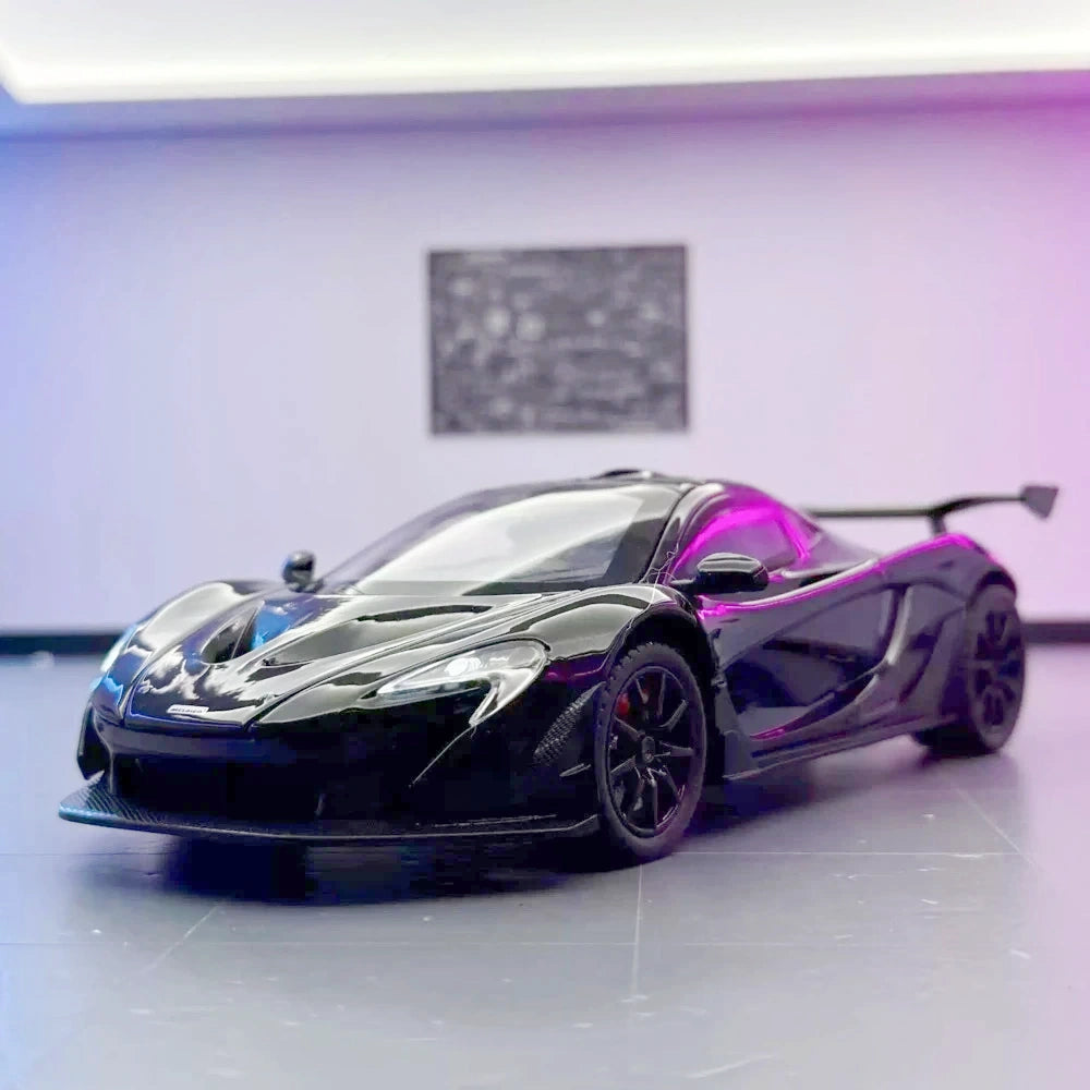 [TOY] 1:24 McLaren 2013 P1 nero modellino di auto Die-Cast