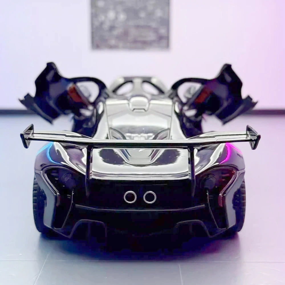 [TOY] 1:24 McLaren 2013 P1 nero modellino di auto Die-Cast