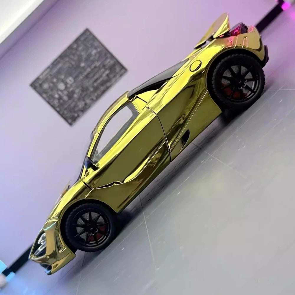[TOY] 1:24 McLaren 2017 720S ゴールド モデルカー Die-Cast