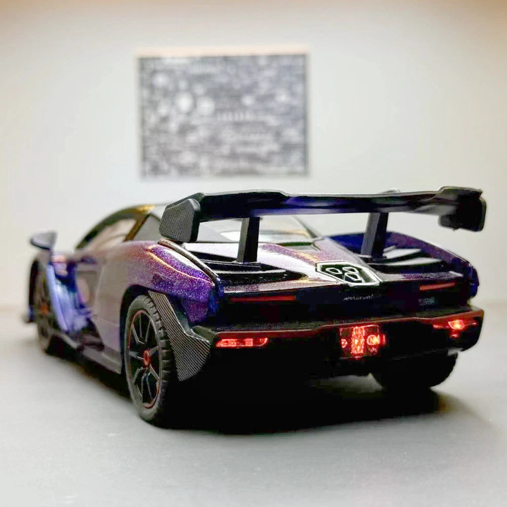 [TOY] 1:24 McLaren 2018 Senna viola modellino di auto Die-Cast