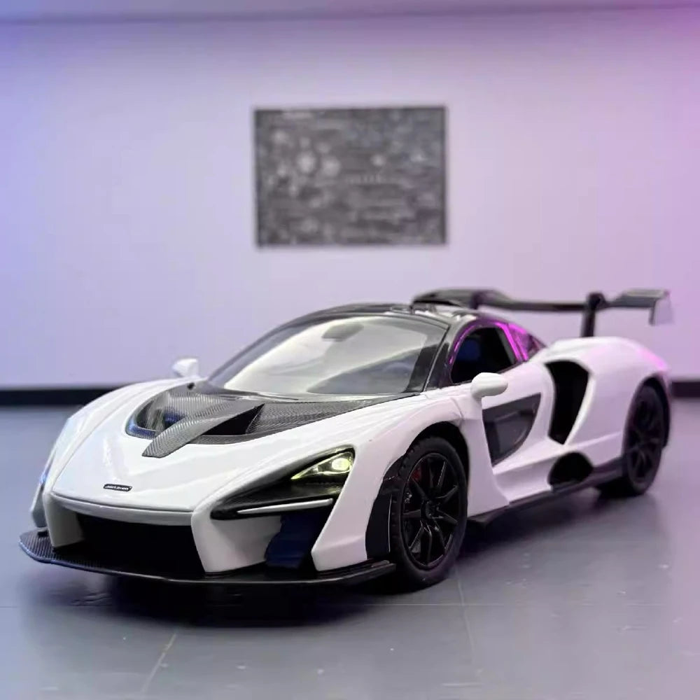 [TOY] 1:24 McLaren 2018 Senna bianco modellino di auto Die-Cast