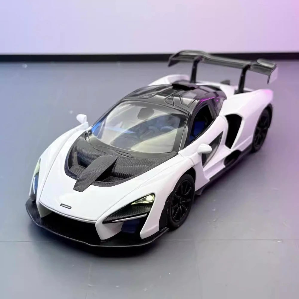[TOY] 1:24 McLaren 2018 Senna bianco modellino di auto Die-Cast
