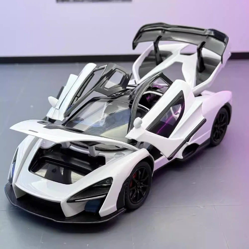 [TOY] 1:24 McLaren 2018 Senna bianco modellino di auto Die-Cast