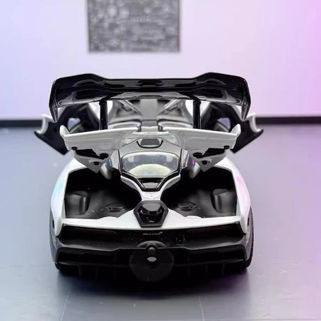[TOY] 1:24 McLaren 2018 Senna White Model Car Die-Cast