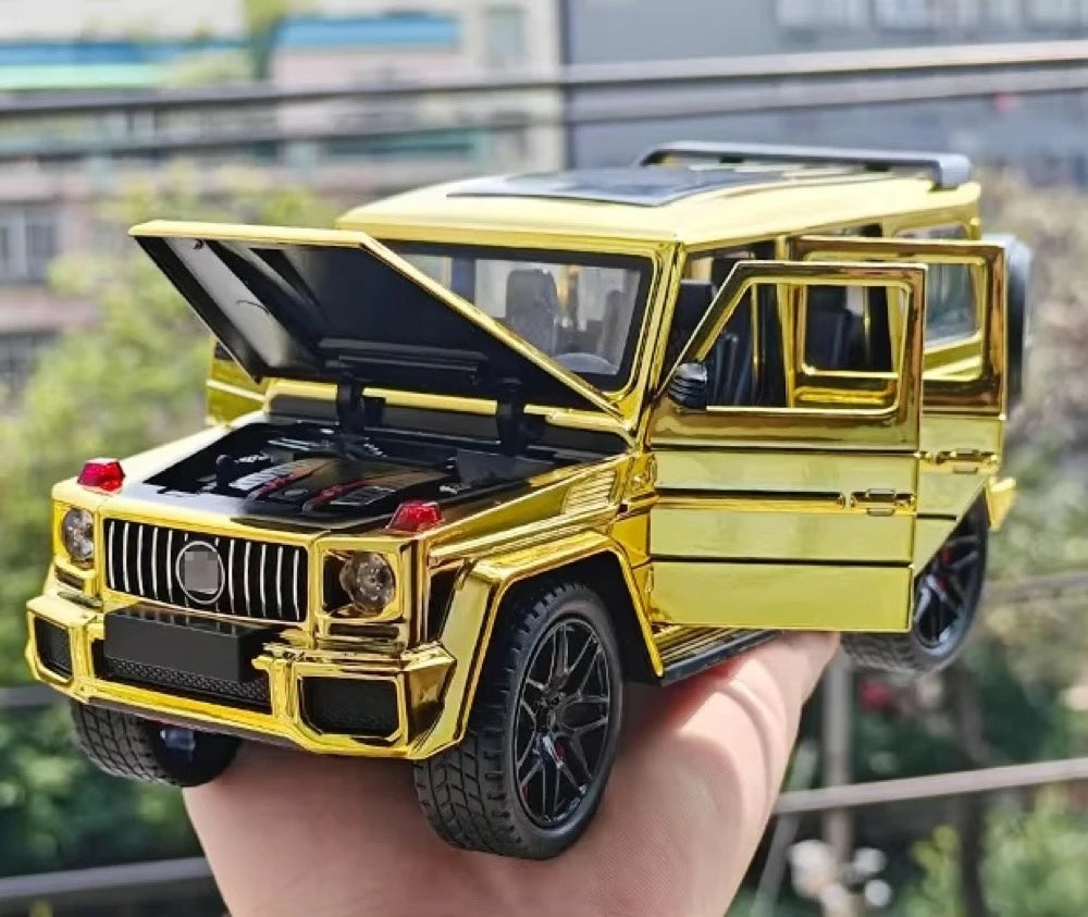 Mercedes-AMG 2015 G63 Gold 1:24 – Diecast Display Model Die-Cast