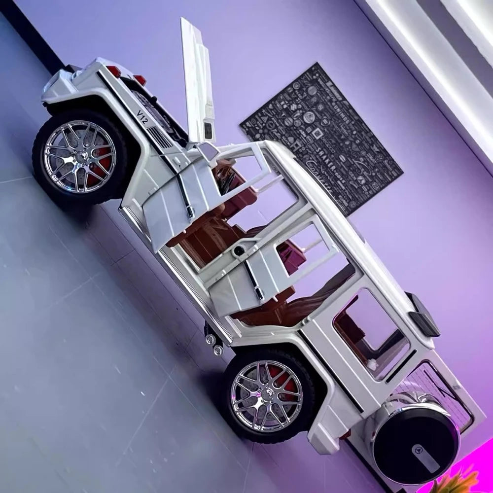[TOY] 1:24 Mercedes-AMG 2015 G63 White Model Car Die-Cast