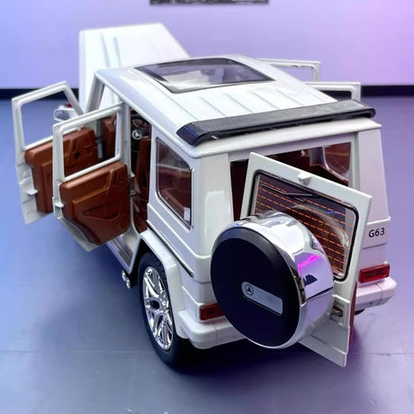 [TOY] 1:24 Mercedes-AMG 2015 G63 White Model Car Die-Cast
