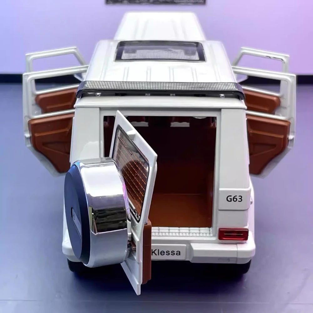 [TOY] 1:24 Mercedes-AMG 2015 G63 White Model Car Die-Cast