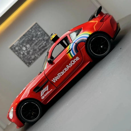 [TOY] 1:24 Mercedes-AMG 2018 GT R Safety Car Red Model Car Die-Cast