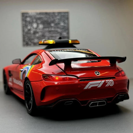 [TOY] 1:24 Mercedes-AMG 2018 GT R Safety Car Red Model Car Die-Cast