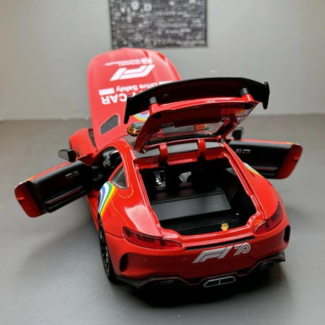 [TOY] 1:24 Mercedes-AMG 2018 GT R Safety Car Red Model Car Die-Cast