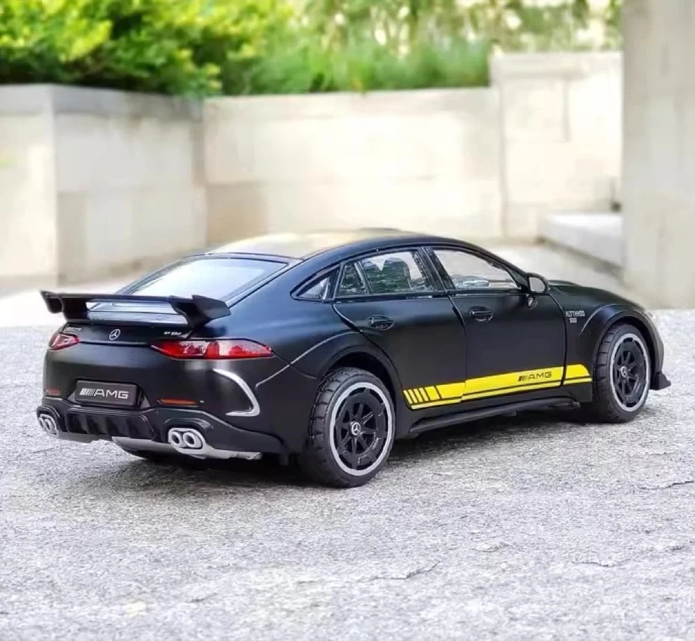 [TOY] 1:24 Mercedes-AMG 2018 GT63 noir voiture miniature Die-Cast