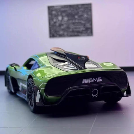 [TOY] 1:24 Mercedes-AMG 2022 One vihreä pienoismalli Die-Cast