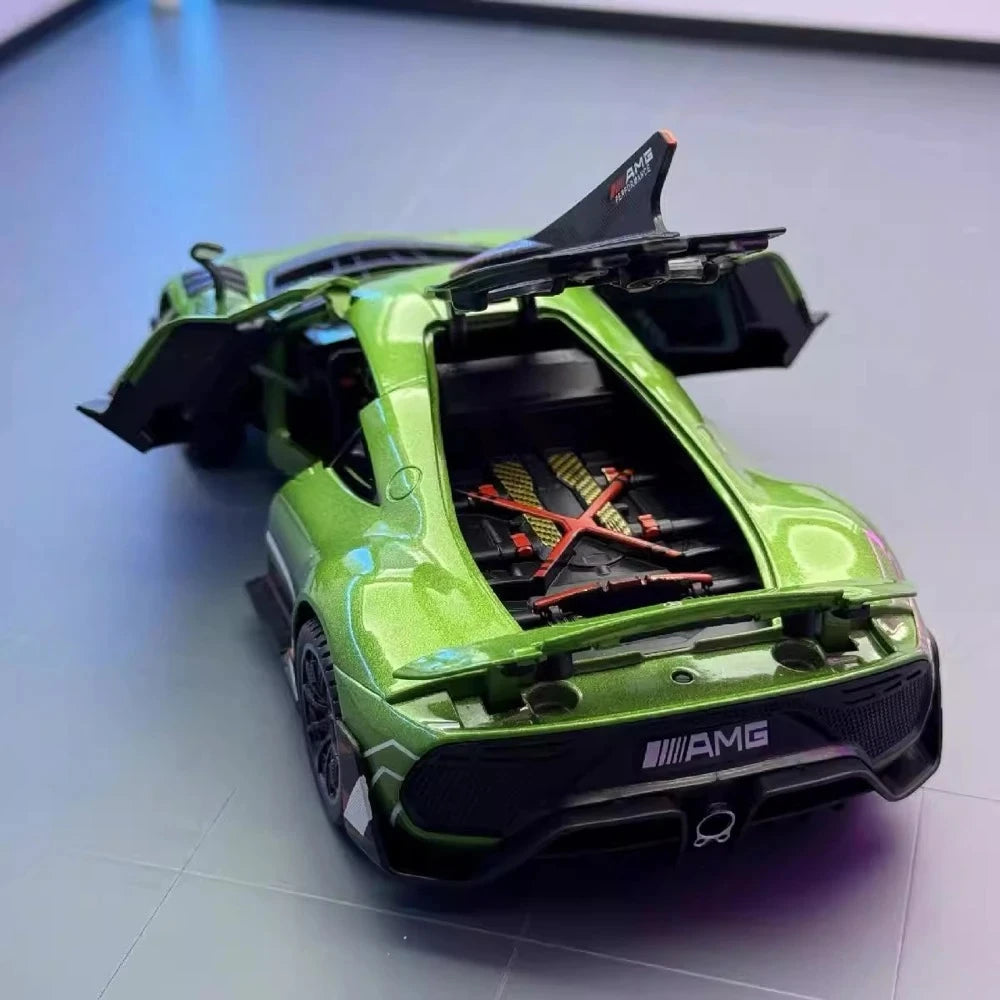 [TOY] 1:24 Mercedes-AMG 2022 One Green Model Car Die-Cast