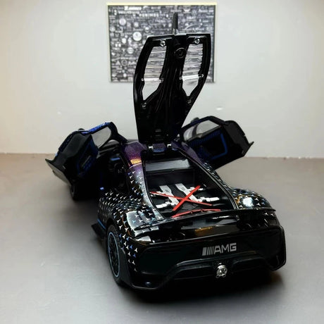 [TOY] 1:24 Mercedes-AMG 2022 One Purple Model Car Die-Cast