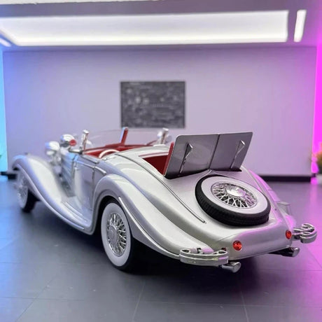 [TOY] 1:24 Mercedes-Benz 1936 500K Silver Model Car Die-Cast