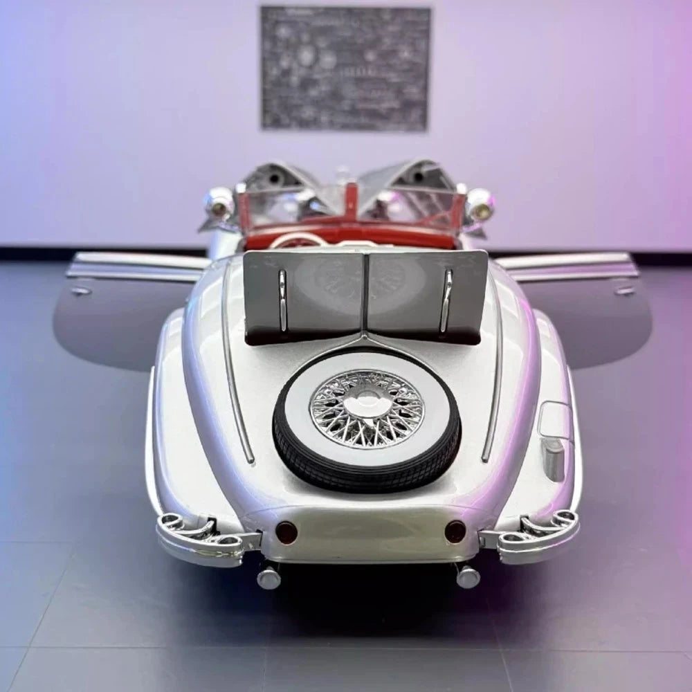 [TOY] 1:24 Mercedes-Benz 1936 500K argent voiture miniature Die-Cast