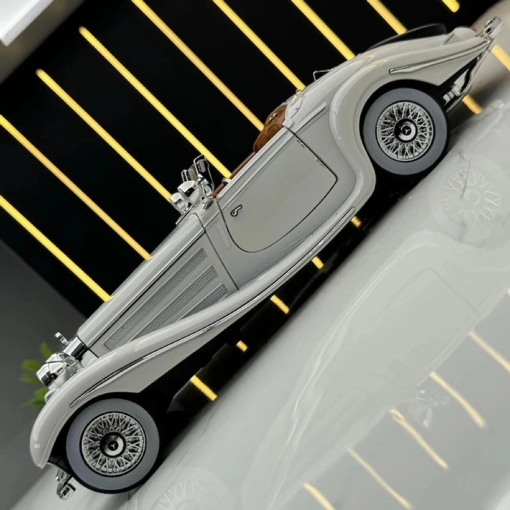 [TOY] 1:24 Mercedes-Benz 1936 500K White Model Car Die-Cast