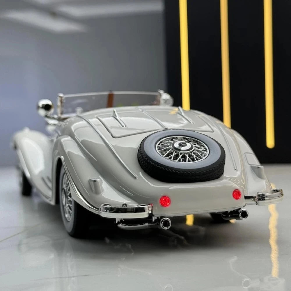 [TOY] 1:24 Mercedes-Benz 1936 500K White Model Car Die-Cast