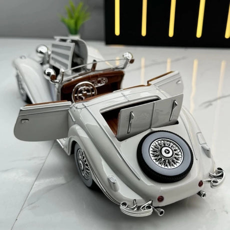 [TOY] 1:24 Mercedes-Benz 1936 500K White Model Car Die-Cast
