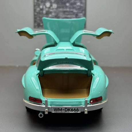 [TOY] 1:24 Mercedes-Benz 1954 300SL Cyan Model Car Die-Cast