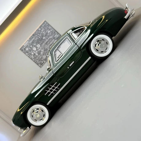 [TOY] 1:24 Mercedes-Benz 1954 300SL Green Model Car Die-Cast