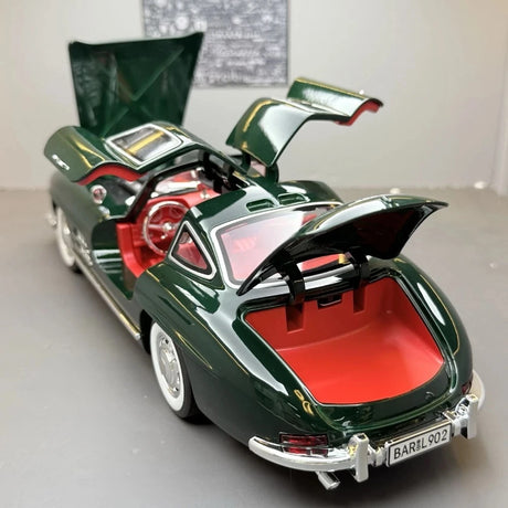 [TOY] 1:24 Mercedes-Benz 1954 300SL Green Model Car Die-Cast