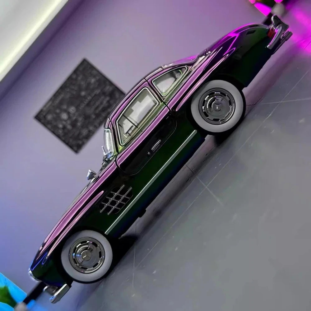 Mercedes-Benz 1954 300SL Purple Gradient 1:24 – Valuvalettu näyttömalli