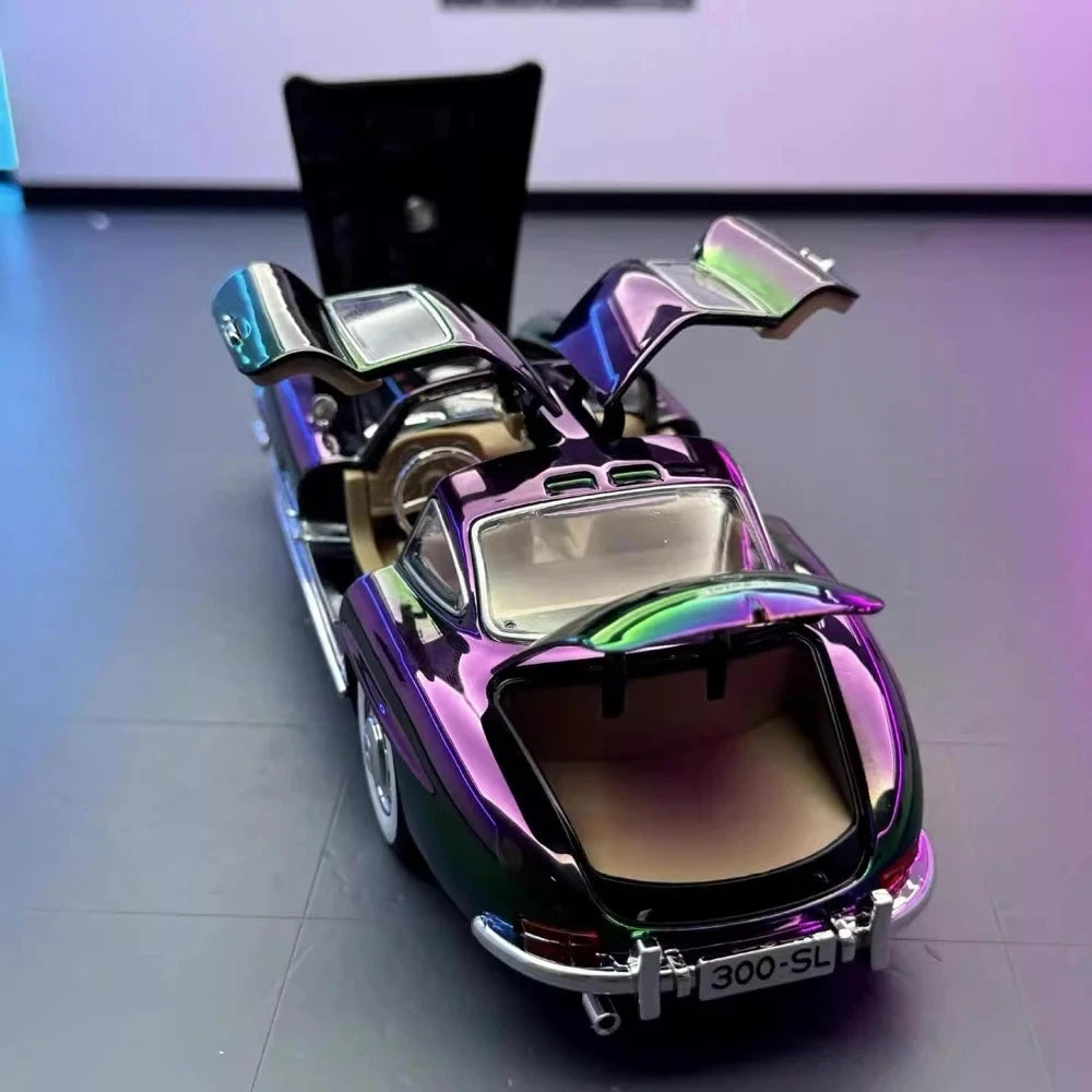Mercedes-Benz 1954 300SL Purple Gradient 1:24 – Valuvalettu näyttömalli
