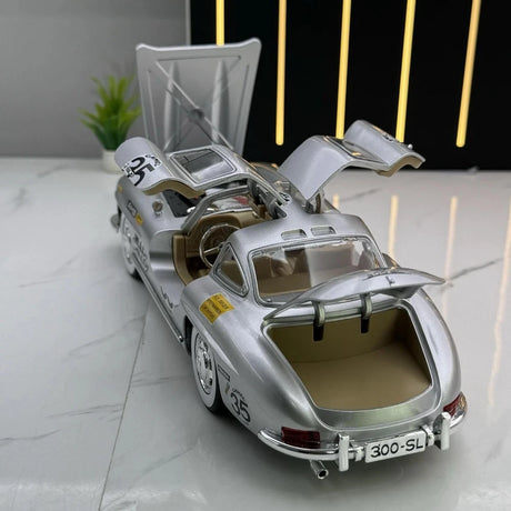 [TOY] 1:24 Mercedes-Benz 1954 300SL Silver #35 Model Car Die-Cast