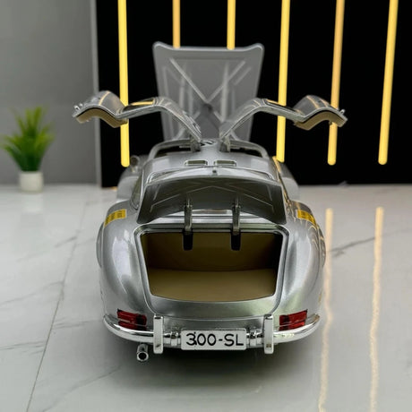 [TOY] 1:24 Mercedes-Benz 1954 300SL Silver #35 Model Car Die-Cast