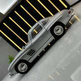[TOY] 1:24 Mercedes-Benz 1954 300SL argent voiture miniature Die-Cast