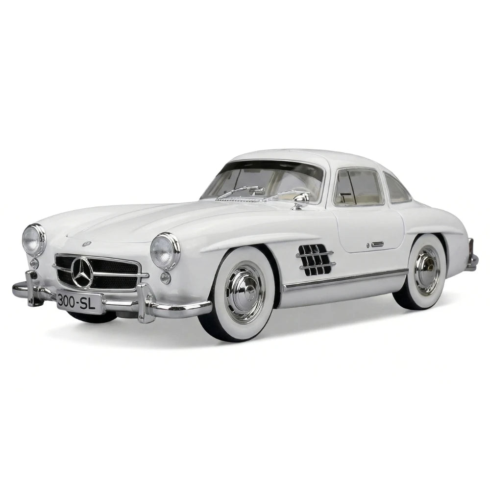 Mercedes-Benz 1954 300SL White 1:24 – Valuvalettu näyttömalli