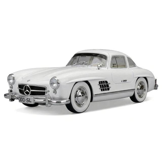 Mercedes-Benz 1954 300SL White 1:24 – Valuvalettu näyttömalli