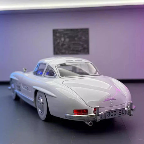 [TOY] 1:24 Mercedes-Benz 1954 300SL White Model Car Die-Cast