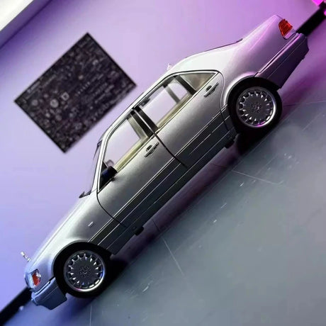 [TOY] 1:24 Mercedes-Benz 1991 600 SEL Silver Model Car Die-Cast