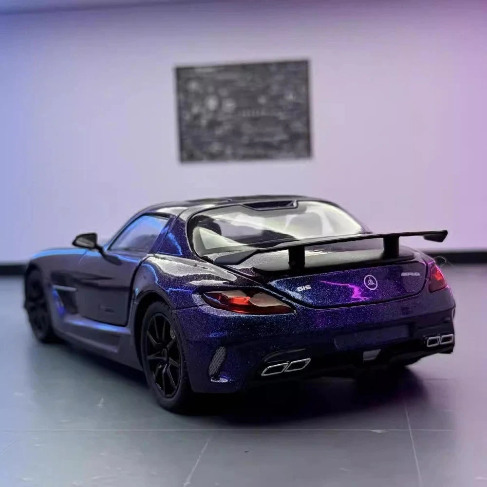 [TOY] 1:24 Mercedes-Benz 2013 SLS AMG Black Series Purple Model Car Die-Cast