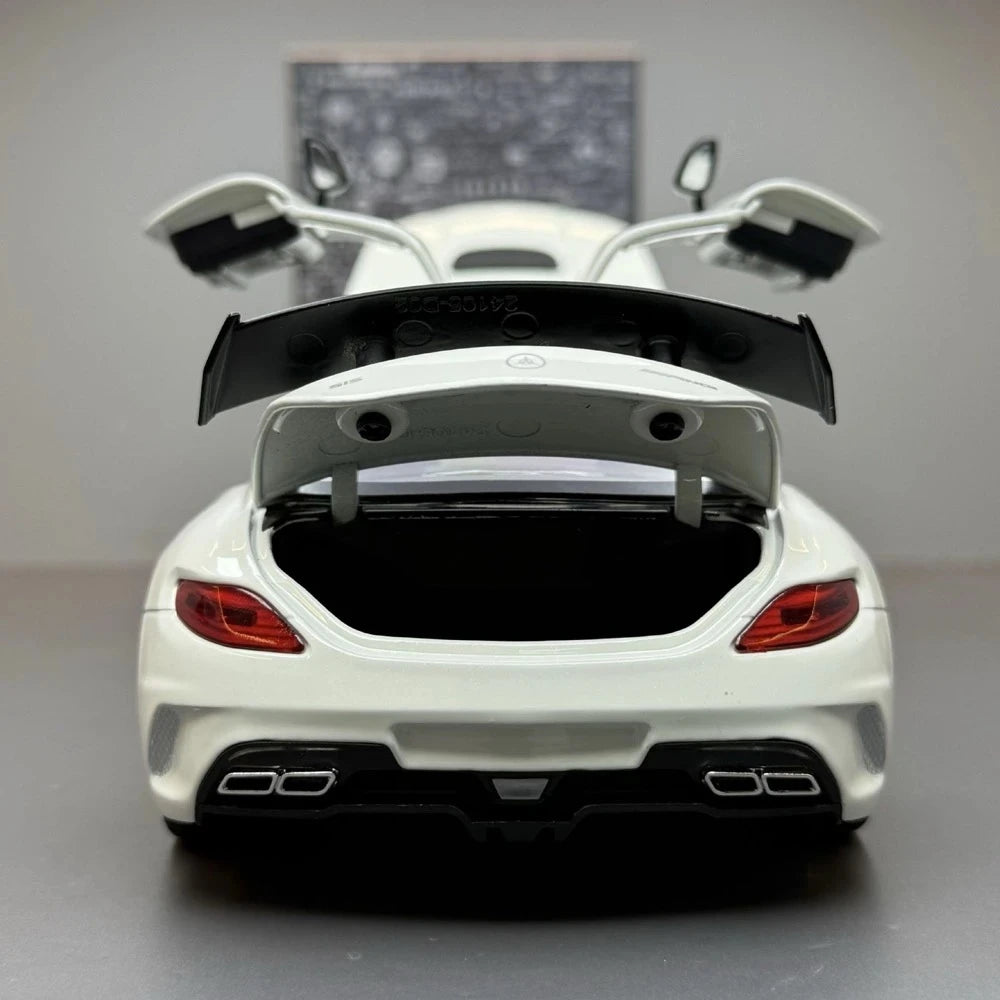 [TOY] 1:24 Mercedes-Benz 2013 SLS AMG Black Series White Model Car Die-Cast