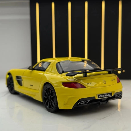 [TOY] 1:24 Mercedes-Benz 2013 SLS AMG Black Series Yellow Model Car Die-Cast