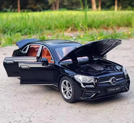 [TOY] 1:24 Mercedes-Benz 2017 E400 C238 nero modellino di auto Die-Cast