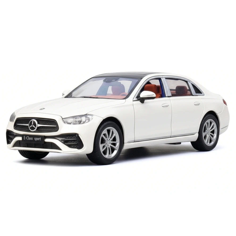 [TOY] 1:24 Mercedes-Benz 2017 E400 C238 ホワイト モデルカー Die-Cast