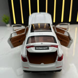 [TOY] 1:24 Mercedes-Benz 2017 E400 C238 ホワイト モデルカー Die-Cast