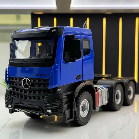 [TOY] 1:24 Mercedes-Benz 2018 Actros blu modellino di auto Die-Cast