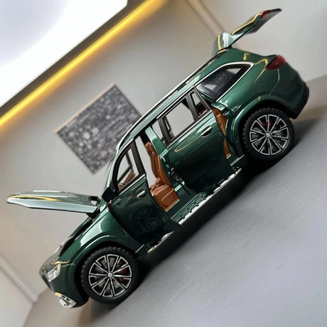 [TOY] 1:24 Mercedes-Benz 2020 GLS63 verde modellino di auto Die-Cast