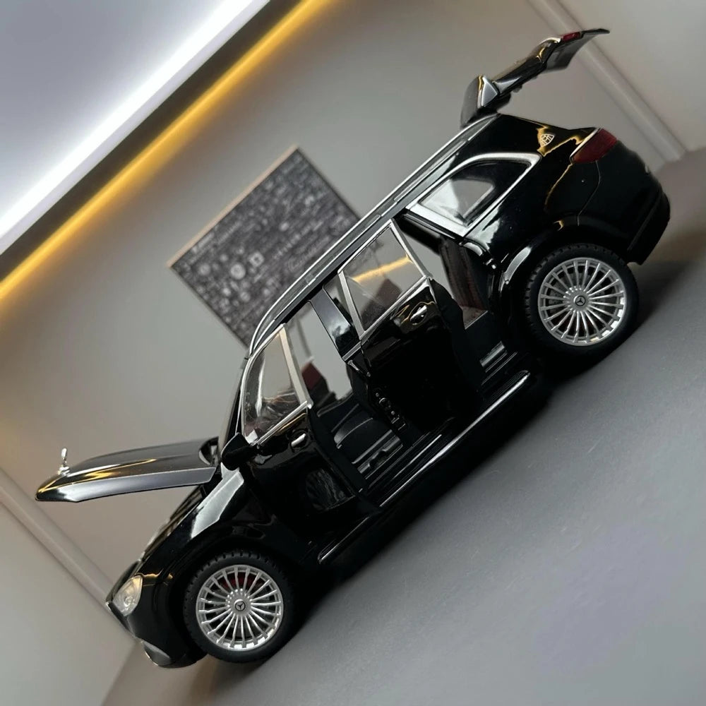 [TOY] 1:24 Mercedes-Maybach 2021 GLS600 Black Model Car Die-Cast
