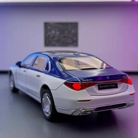Mercedes-Maybach 2021 S680 Blue 1:24 – Modello Pressofuso per esposizione pressofusa