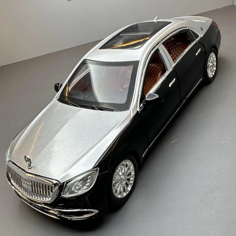 Mercedes-Maybach 2023 S600 Silver Black 1:24 – Modello espositivo in pressofusione