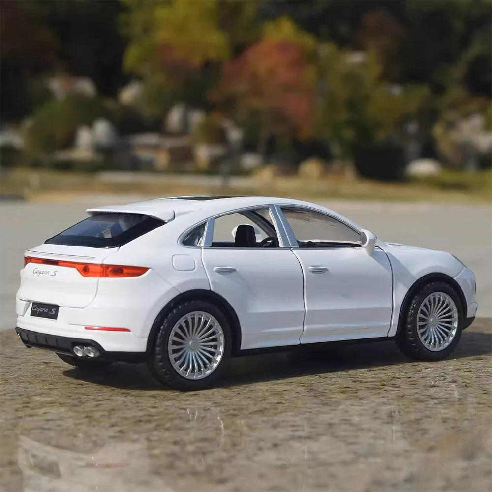 [TOY] 1:24 Porsche 2017 Cayenne S ホワイト モデルカー Die-Cast