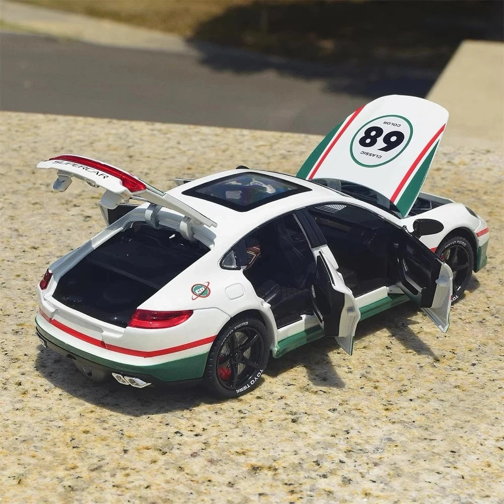 [TOY] 1:24 Porsche 2017 Panamera #68 modellino di auto Die-Cast