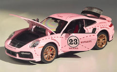 [TOY] 1:24 Porsche 2021 911 Turbo S rosa Pig modellino di auto Die-Cast